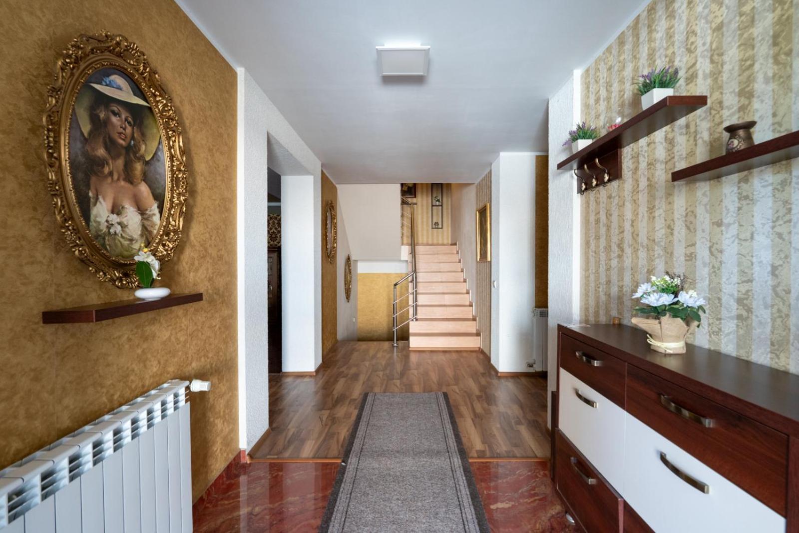 بروك ان در ليذه Faraway Aparthotel Near Vienna Airport With Anytime Self Check In المظهر الخارجي الصورة